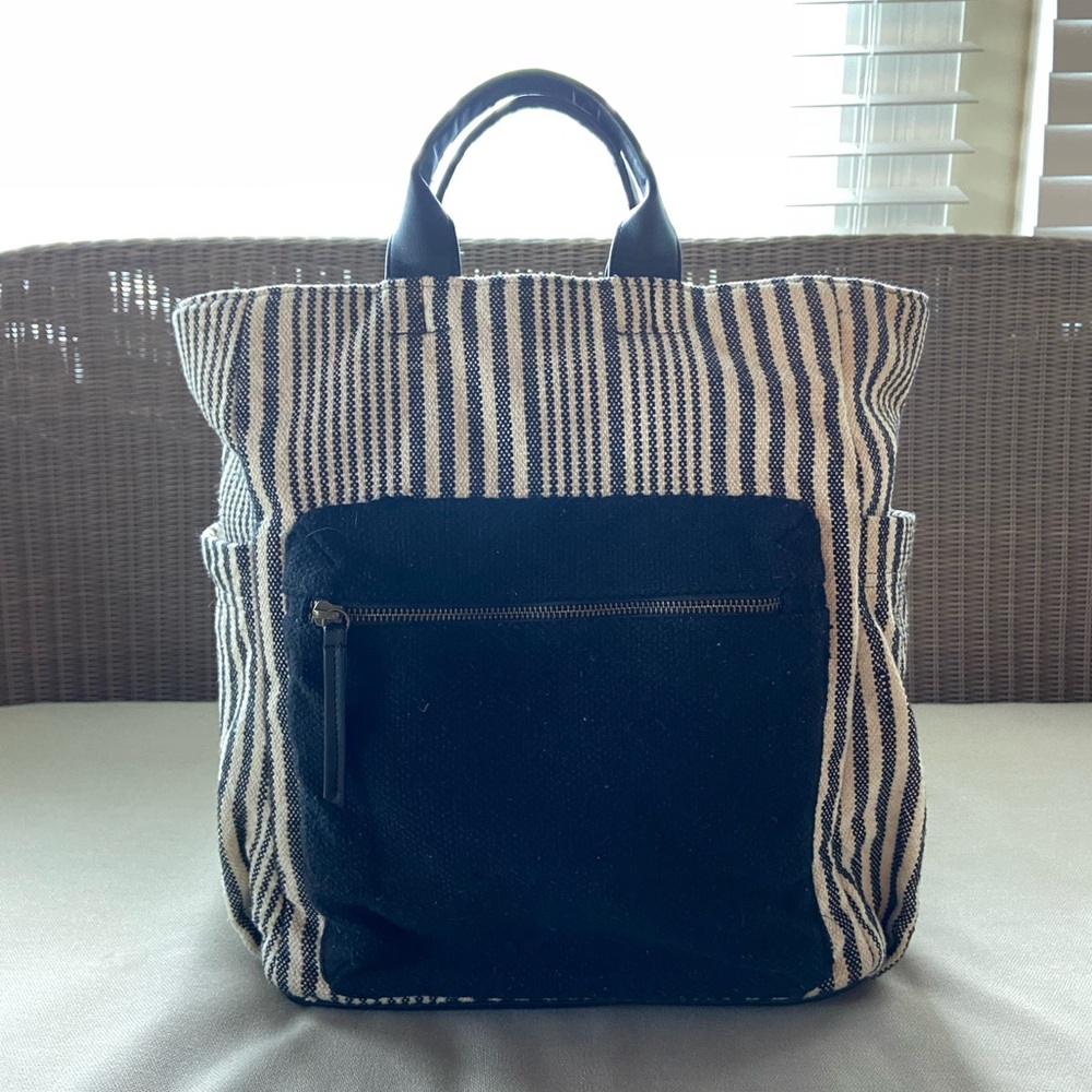 Universal Thread Striped Black/White Backpack
